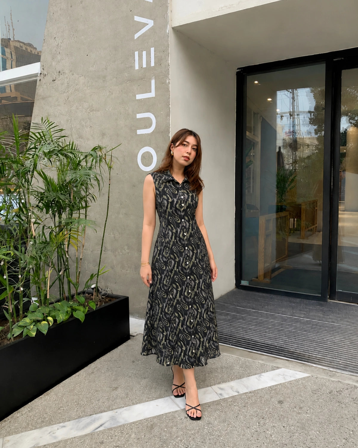 Black Printed Cotton Maxi Dress with Collar Neck for Vacation Wear