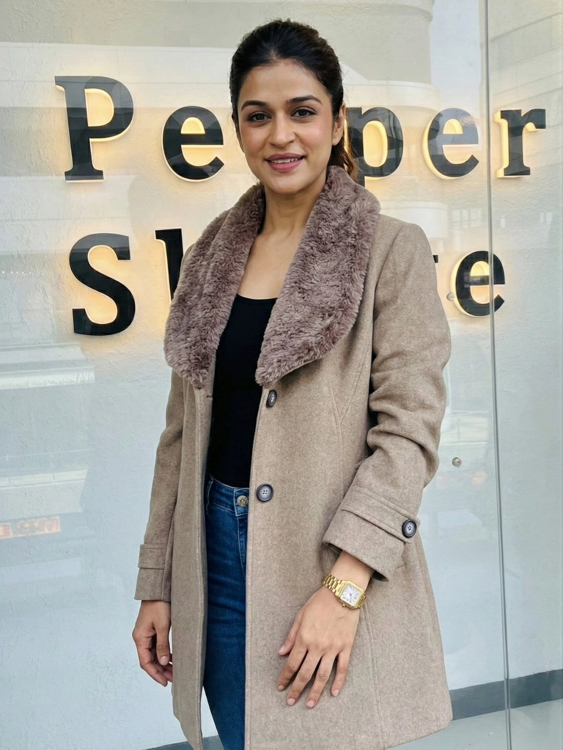 Classic Beige Mid-Length Winter Coat with Faux Fur Collar