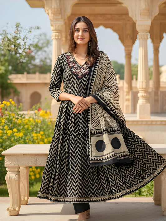 Black & White Chevron Print Anarkali Suit Set