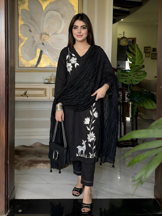 Elegant Black Embroidered Kurta Pant Set with Crushed Stole