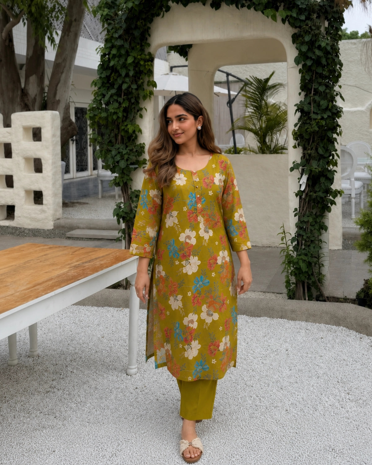 Floral Print Cotton Kurta Pant Set with Round Neck for Daily Wear