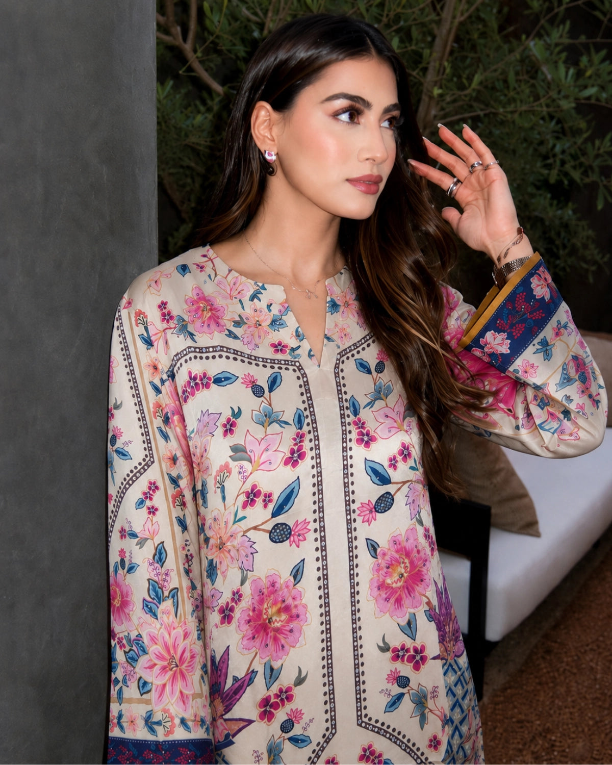 Ivory Floral Crepe Co-ord Set with Border Print for Vacation Wear