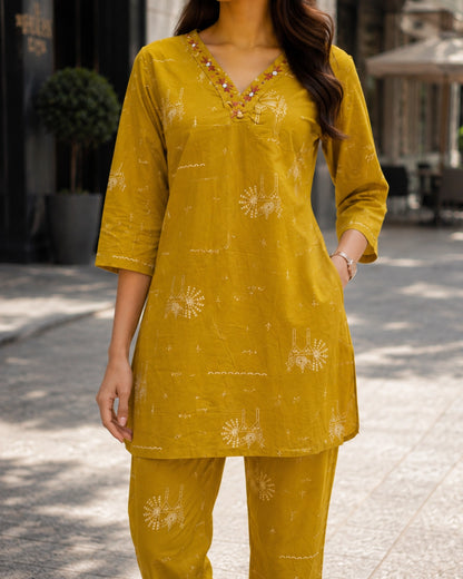 Warli Print Cotton Co-ord Set with V Neck for Daily Wear