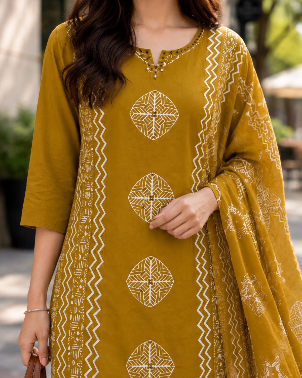 Block Print Cotton Kurta Pant Dupatta with Round Neck for Daily Wear