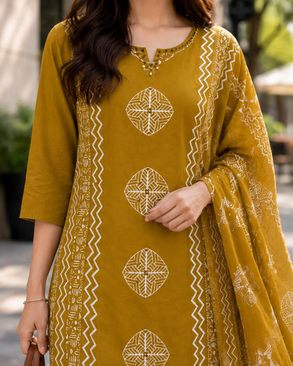 Block Print Cotton Kurta Pant Dupatta with Round Neck for Daily Wear