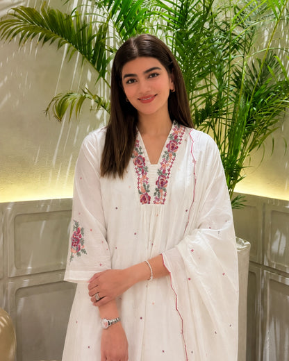White Embroidered Mul Chanderi Kurta Pant Dupatta Set for Vacation Wear