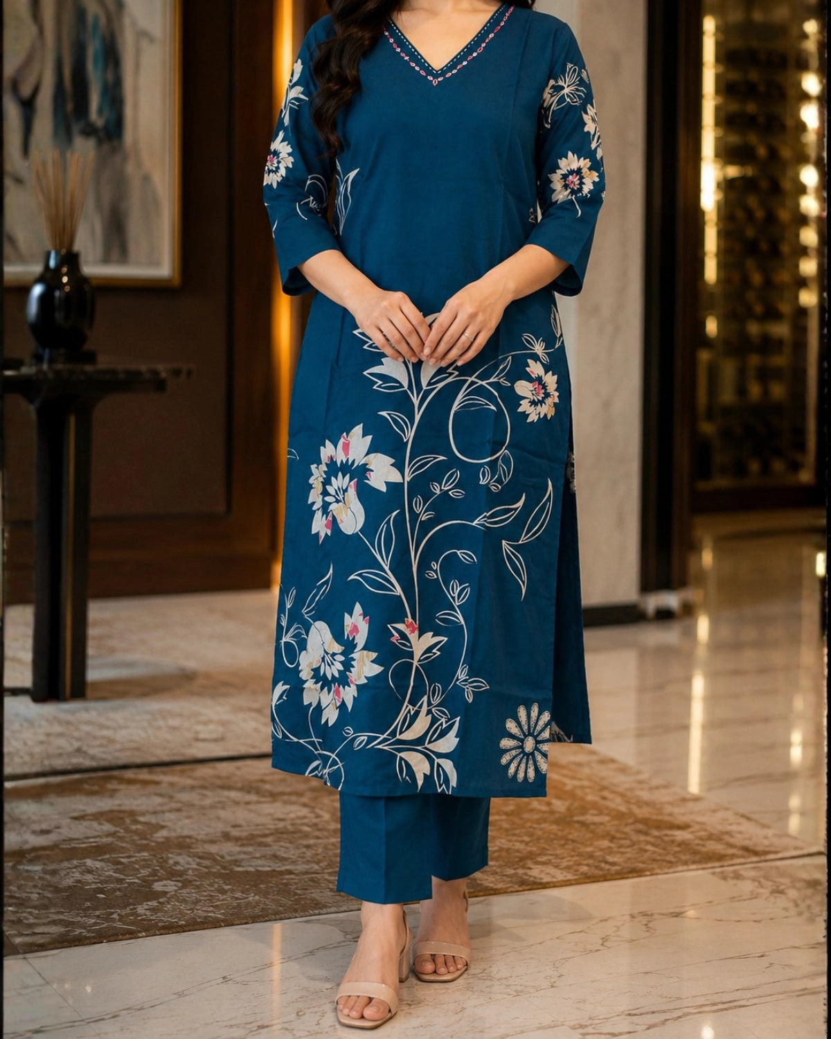 Floral Print Rayon Kurta Pant Set with V Neck for Daily Wear