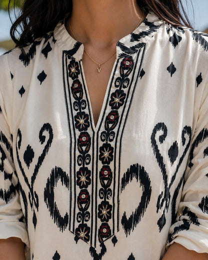 Ikat Print Rayon Co-ord Set with Notch Neck for Vacation Wear