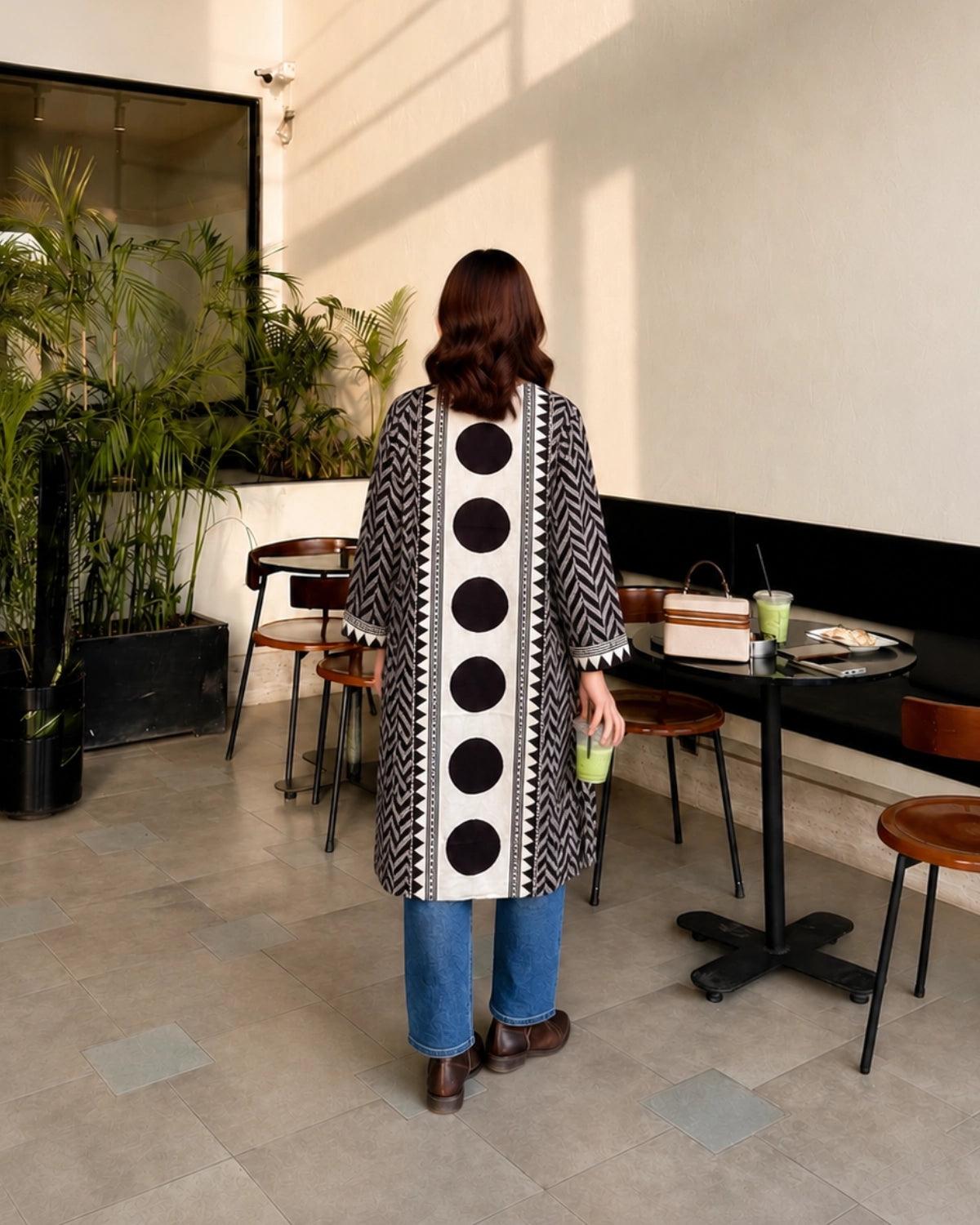 Monochrome Geometric Print Rayon Long Kurta for Office Wear