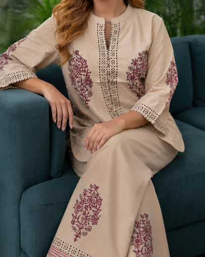 Sand Bead Work Muslin Co-Ord Set with Block Print for Vacation Wear