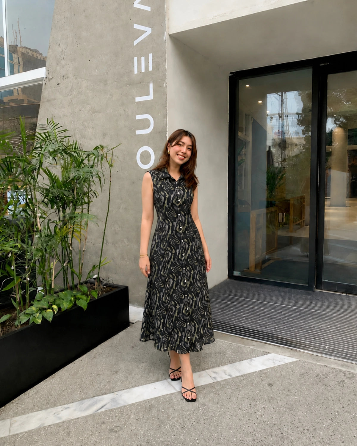 Black Printed Cotton Maxi Dress with Collar Neck for Vacation Wear