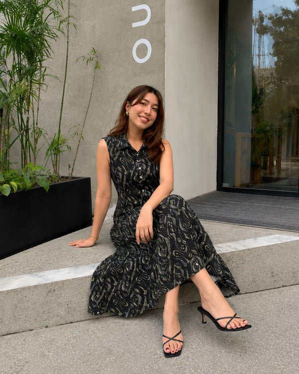 Black Printed Cotton Maxi Dress with Collar Neck for Vacation Wear — image 2
