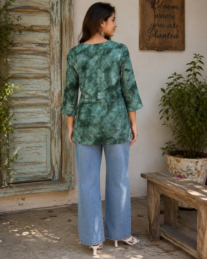 Chikankari Tie-Dye Round Neck Cotton Kurti