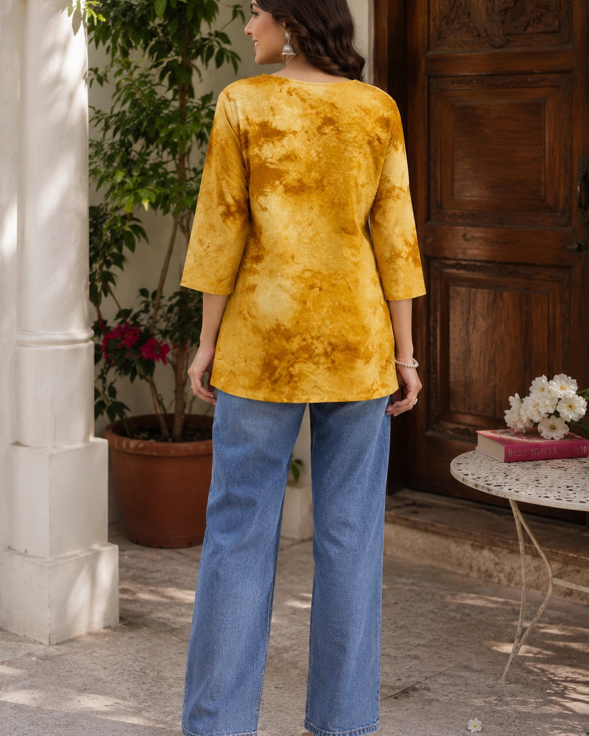 Chikankari Tie-Dye Round Neck Cotton Kurti