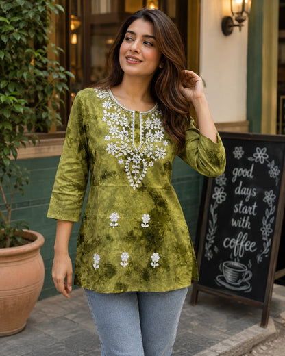Chikankari Tie-Dye Round Neck Cotton Kurti