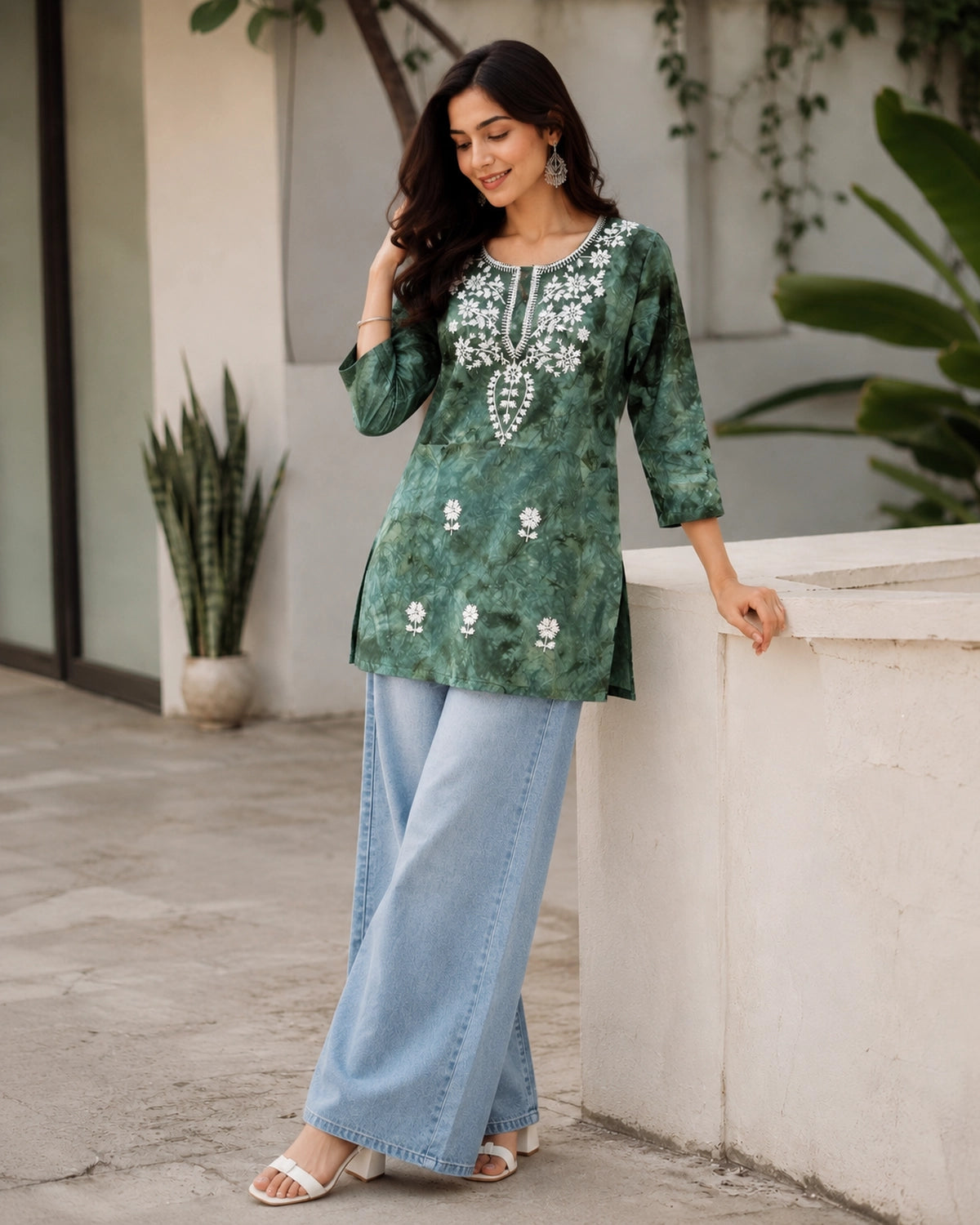Chikankari Tie-Dye Round Neck Cotton Kurti