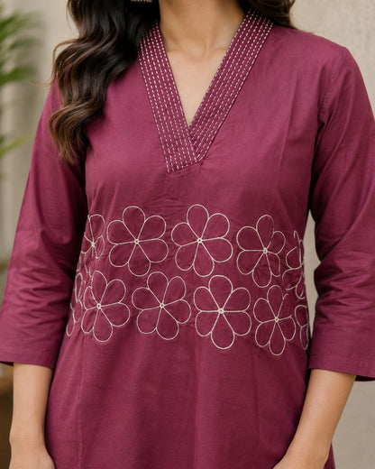 Embroidered V-Neck Three-Quarter Sleeve Cotton Kurti