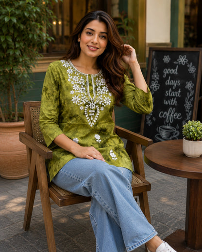Chikankari Tie-Dye Round Neck Cotton Kurti