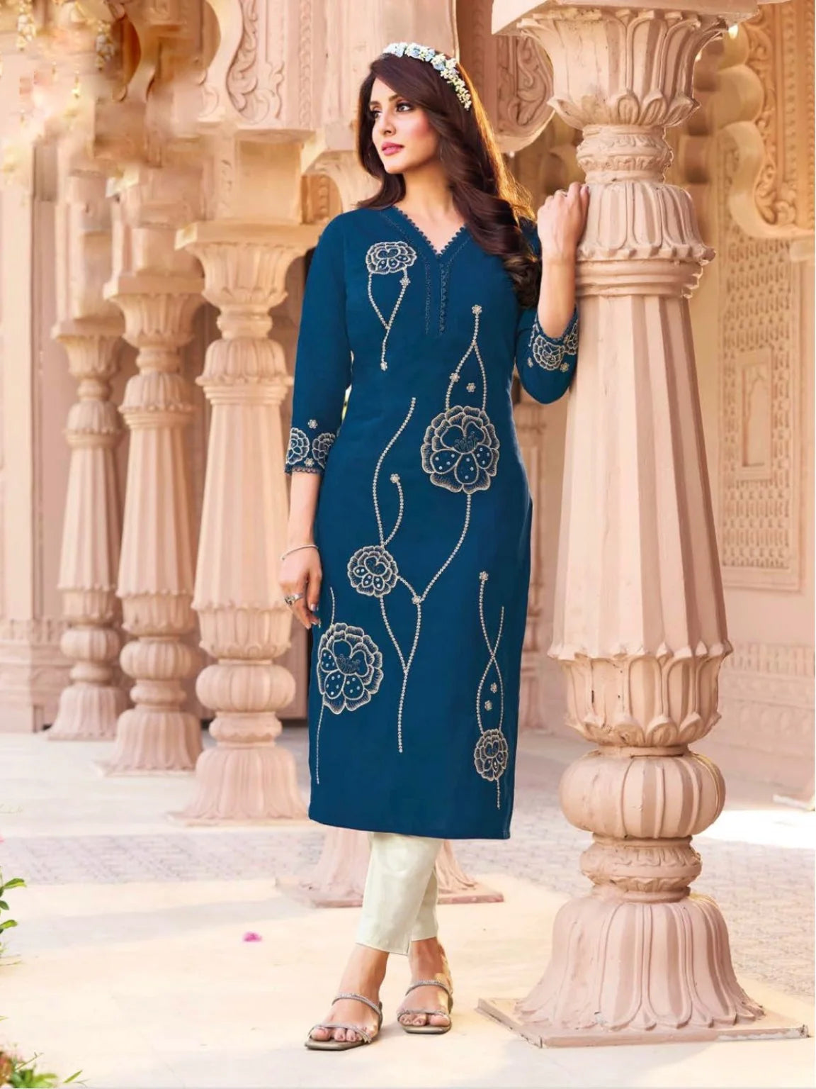 Midnight Bloom Kurti