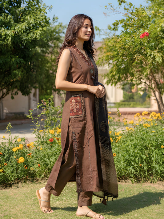 Cocoa Brown Sleeveless Kurta Set with Printed Dupatta