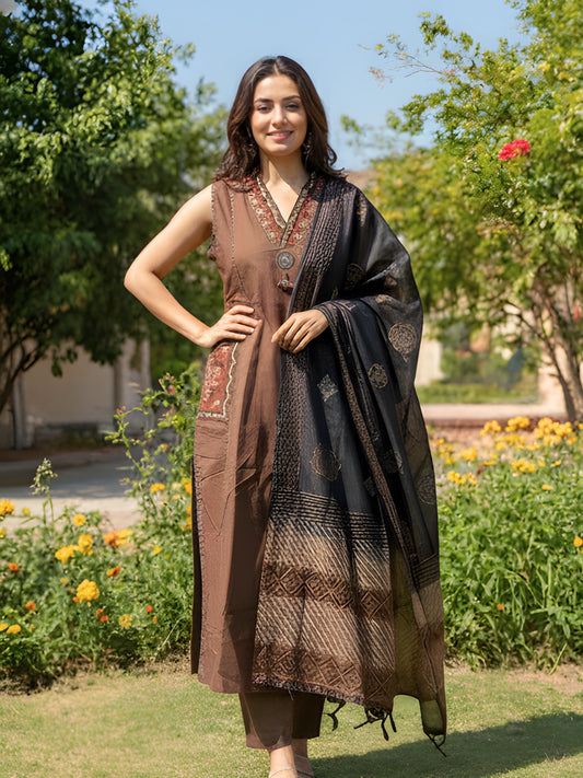 Cocoa Brown Sleeveless Kurta Set with Printed Dupatta